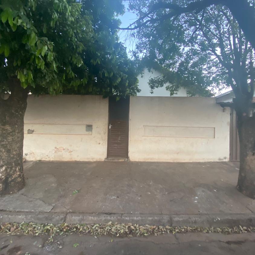Casa à venda com 3 quartos, 136m² - Foto 2