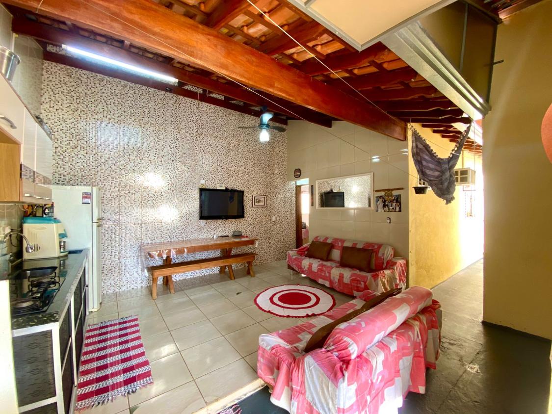 Casa à venda com 2 quartos, 180m² - Foto 9