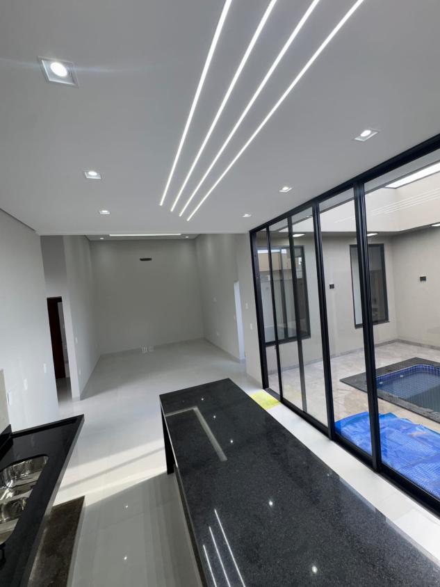 Casa à venda com 3 quartos, 130m² - Foto 14