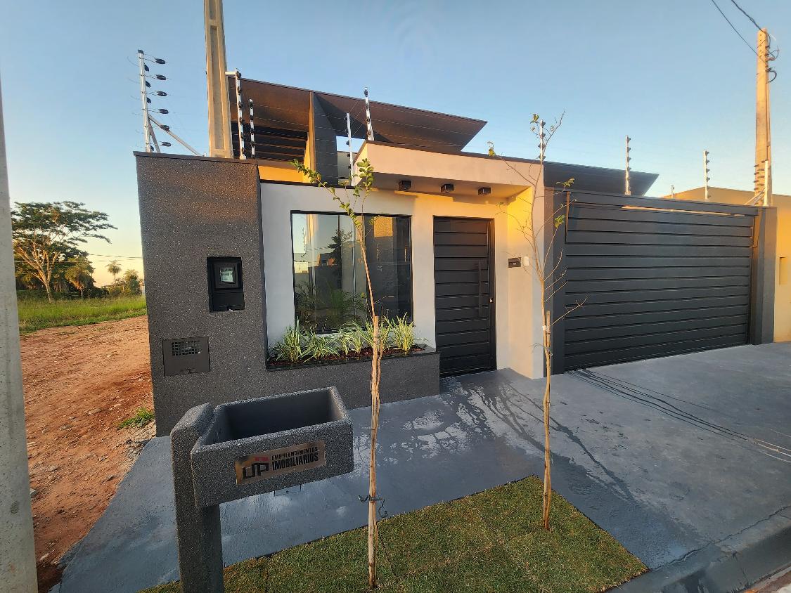 Casa à venda com 3 quartos, 130m² - Foto 1