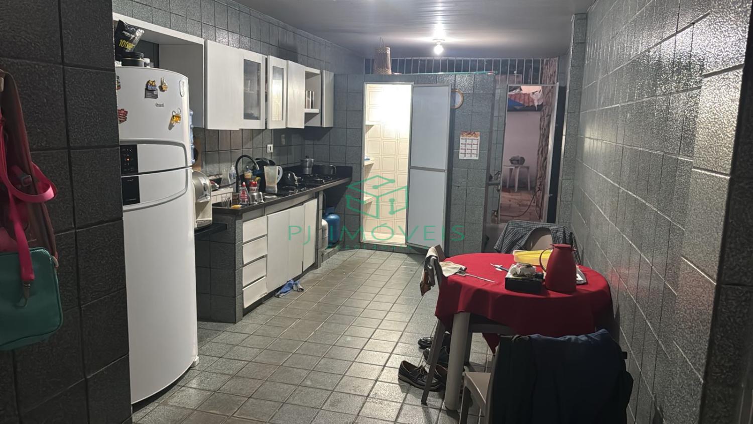 Casa para alugar com 3 quartos, 240m² - Foto 18