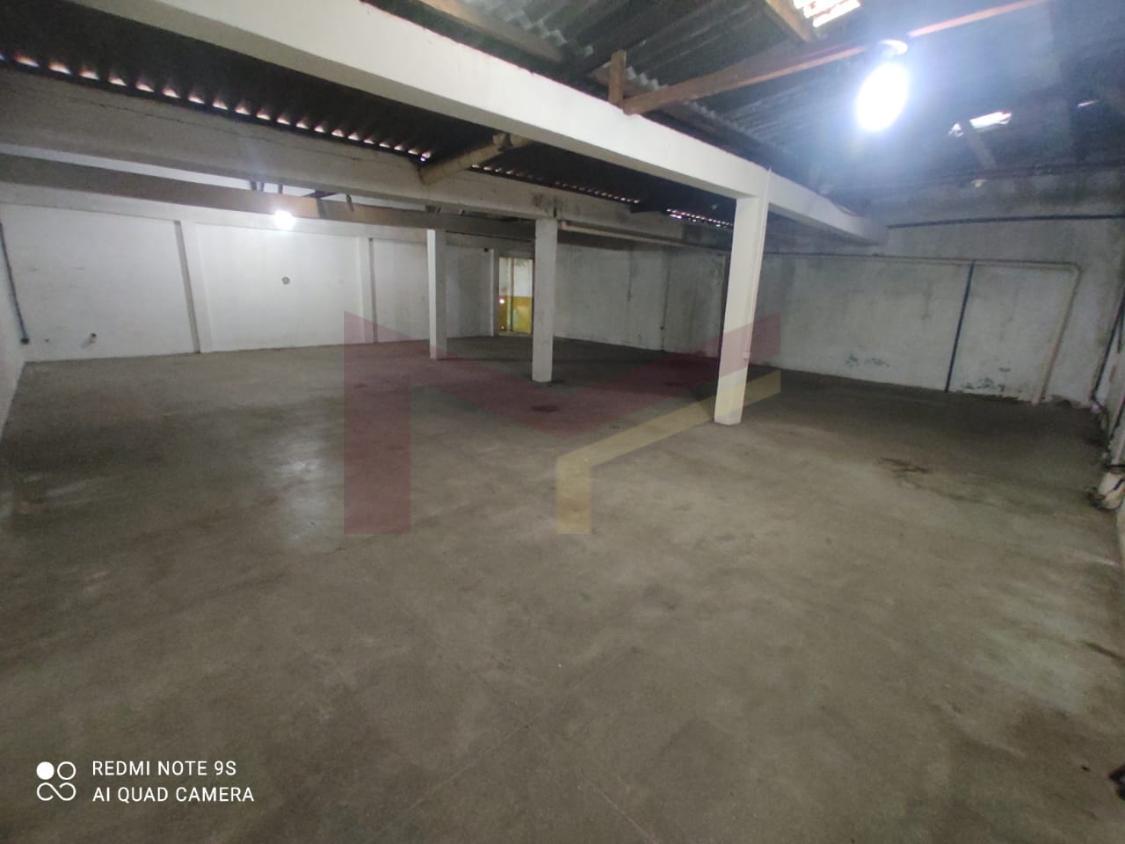 Prédio Inteiro para alugar, 180m² - Foto 1