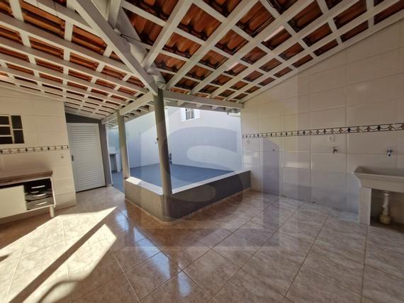 Casa para alugar com 3 quartos, 150m² - Foto 21
