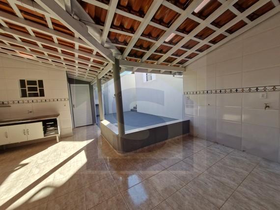 Casa para alugar com 3 quartos, 150m² - Foto 22