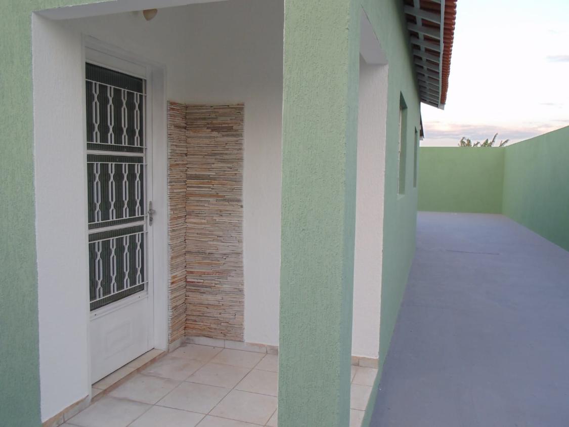 Casa à venda com 2 quartos, 63m² - Foto 3