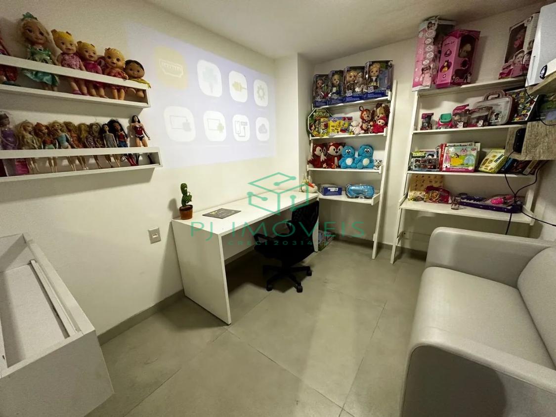 Casa à venda com 6 quartos, 450m² - Foto 18