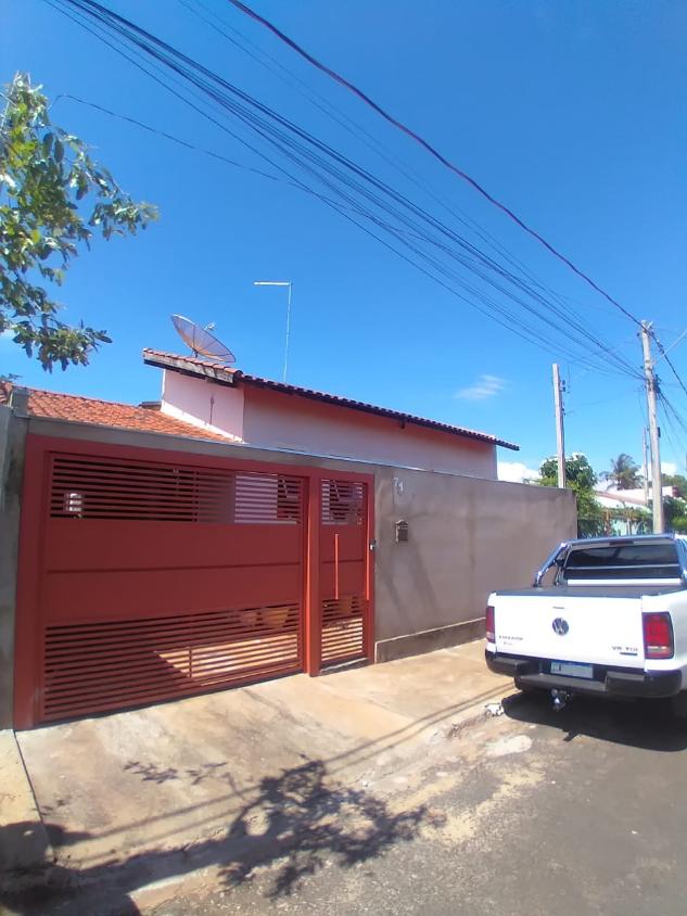 Casa, 4 quartos, 138 m² - Foto 1