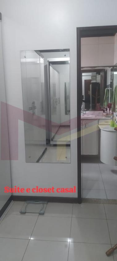 Casa à venda com 4 quartos, 400m² - Foto 4