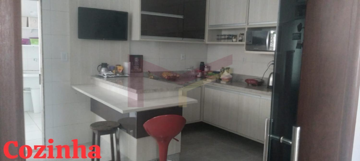 Casa à venda com 4 quartos, 400m² - Foto 5