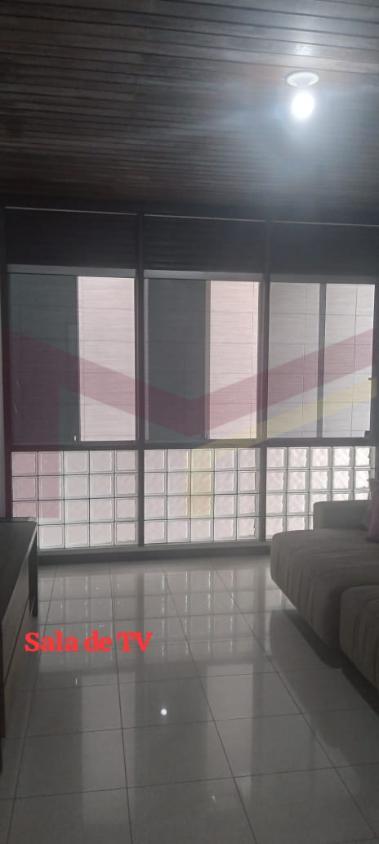 Casa à venda com 4 quartos, 400m² - Foto 8