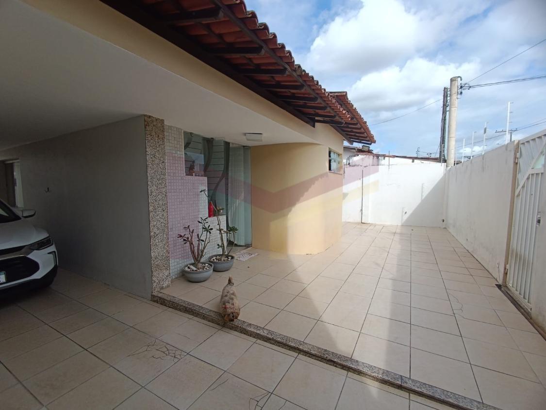 Casa à venda com 4 quartos, 140m² - Foto 5