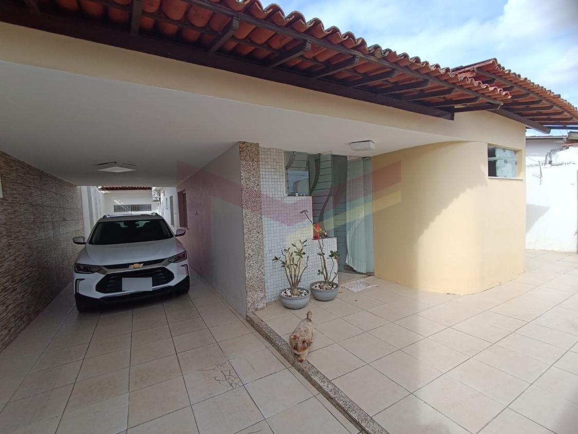 Casa à venda com 4 quartos, 140m² - Foto 4