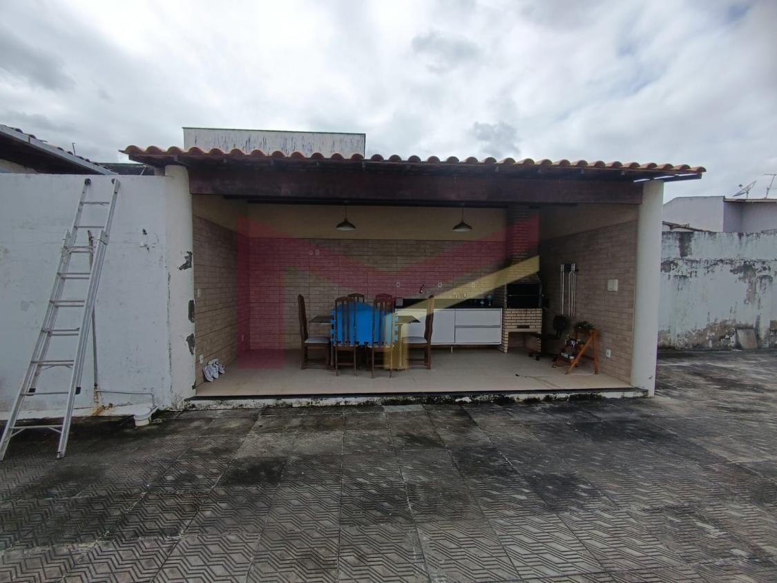 Casa à venda com 4 quartos, 140m² - Foto 19