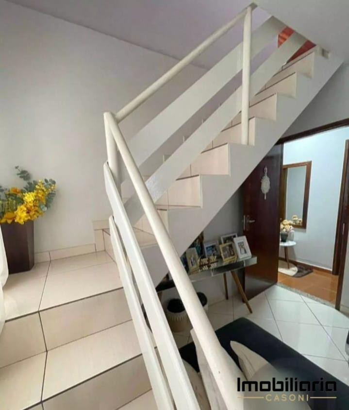 Casa à venda com 4 quartos, 160m² - Foto 12