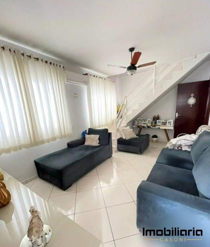 Casa à venda com 4 quartos, 160m² - Foto 3