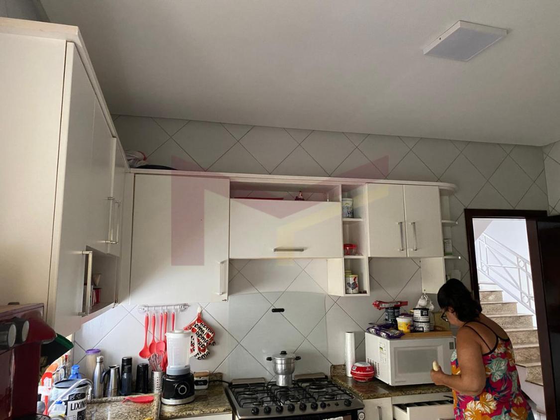 Casa à venda com 4 quartos, 370m² - Foto 21