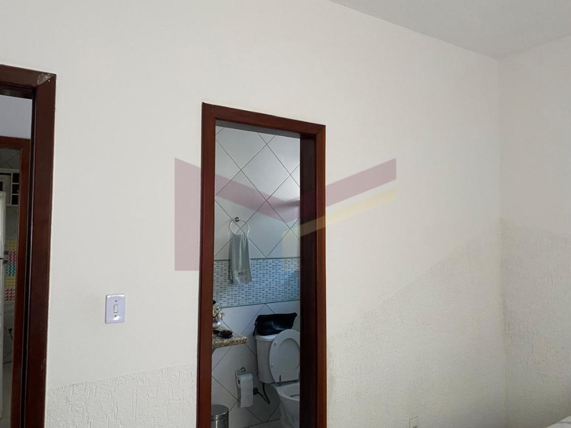 Casa à venda com 4 quartos, 370m² - Foto 17
