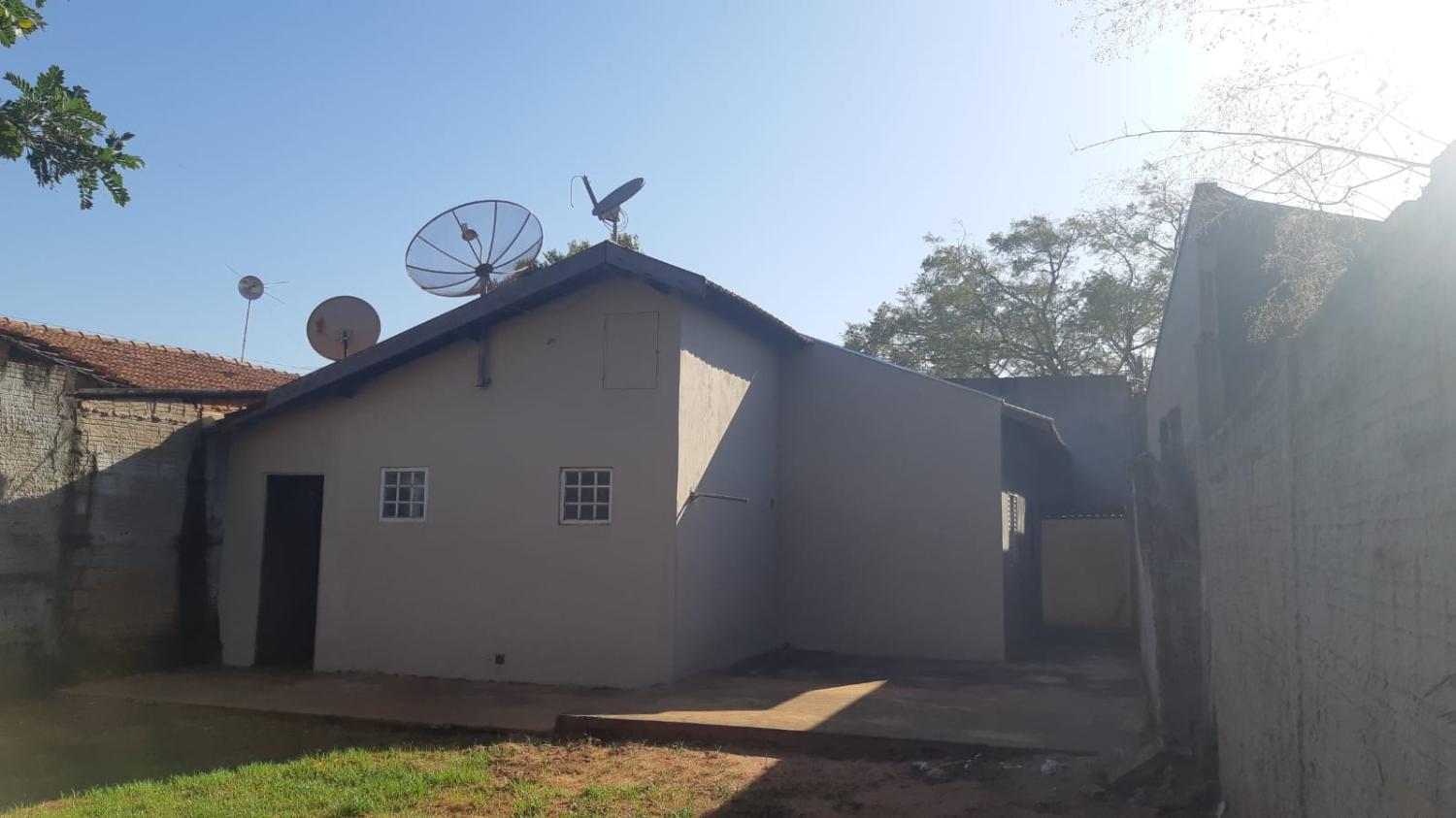 Casa à venda com 2 quartos, 70m² - Foto 3