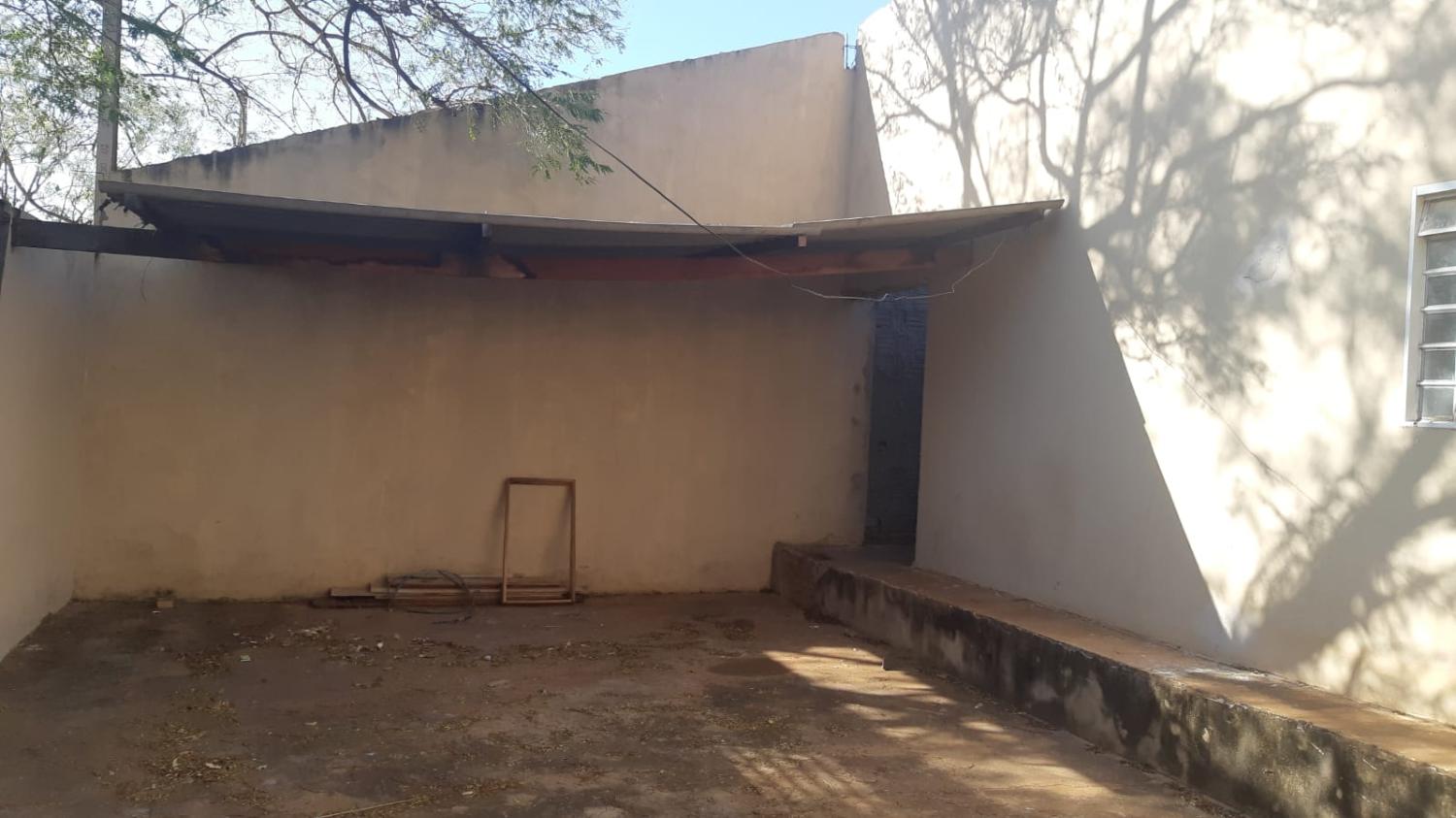 Casa à venda com 2 quartos, 70m² - Foto 5