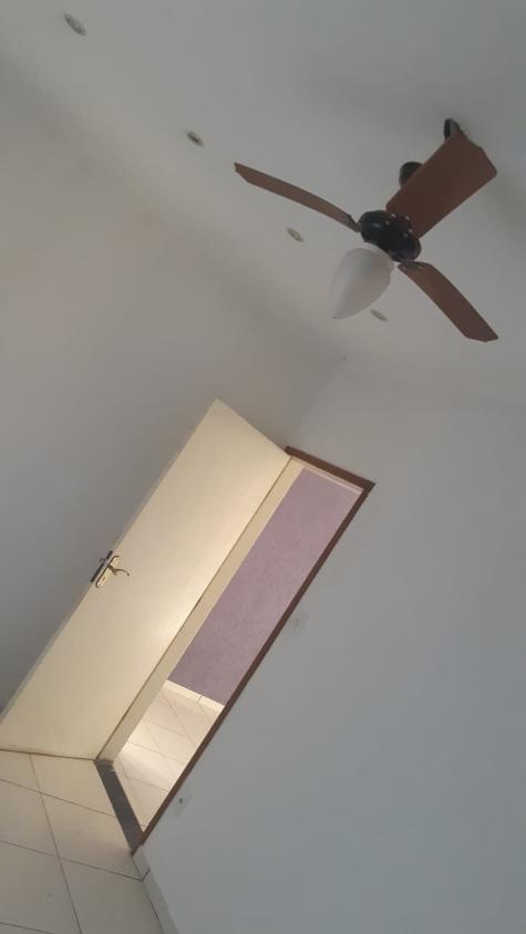 Casa à venda com 2 quartos, 70m² - Foto 12