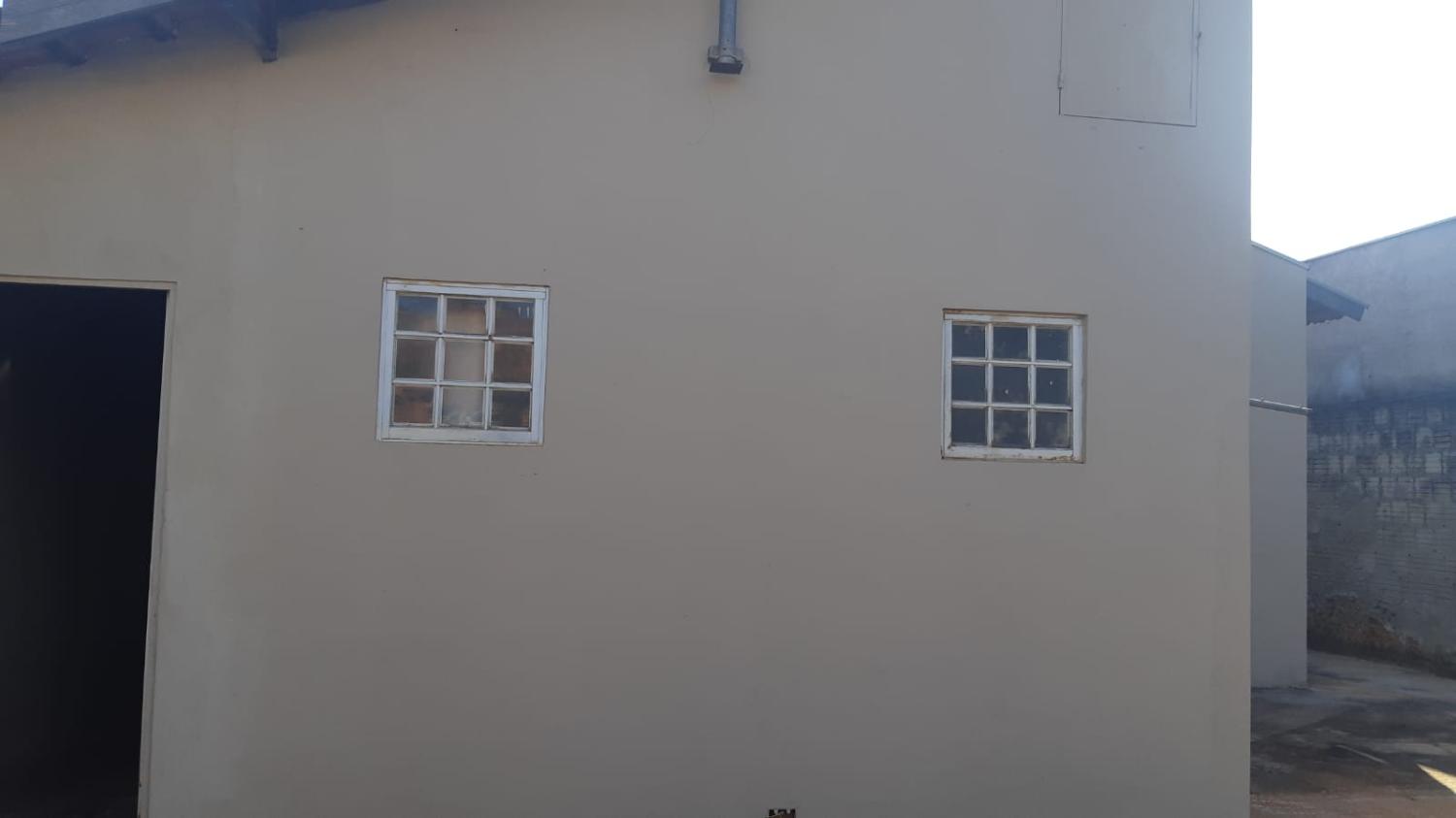 Casa à venda com 2 quartos, 70m² - Foto 8