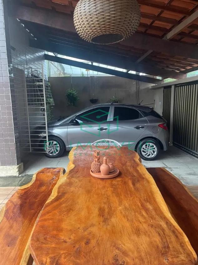 Casa à venda com 4 quartos, 110m² - Foto 2