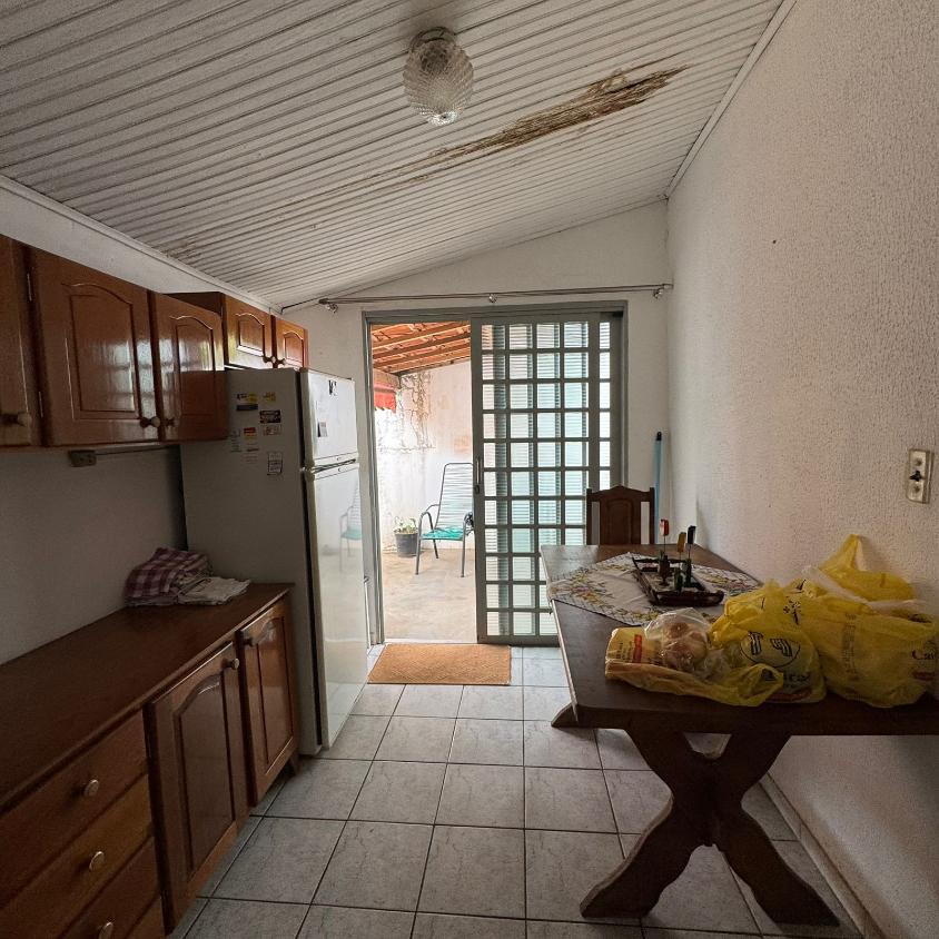 Casa à venda com 2 quartos, 100m² - Foto 7