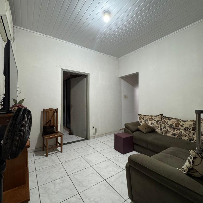 Casa à venda com 2 quartos, 100m² - Foto 4