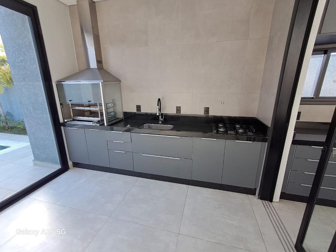 Casa de Condomínio à venda e aluguel com 4 quartos, 265m² - Foto 6
