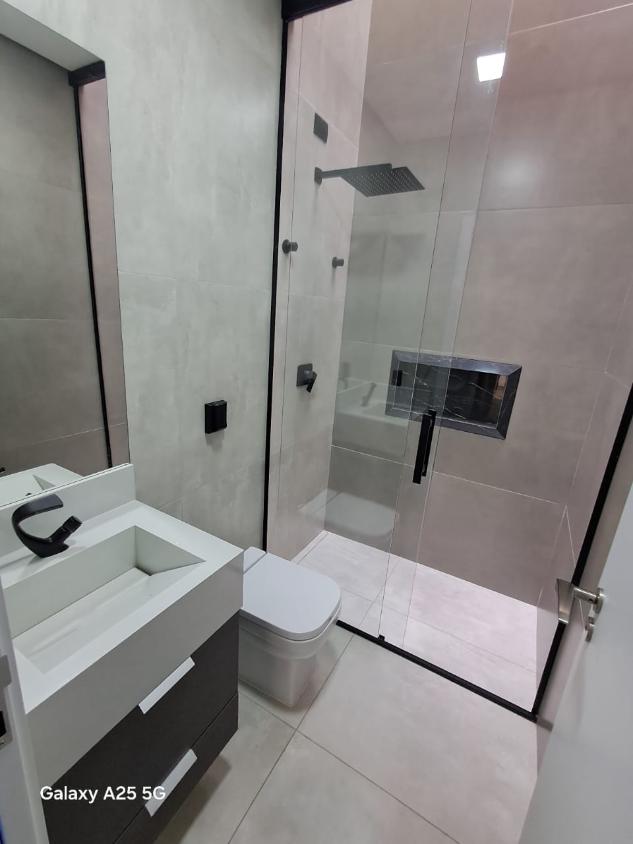 Casa de Condomínio à venda e aluguel com 4 quartos, 265m² - Foto 8