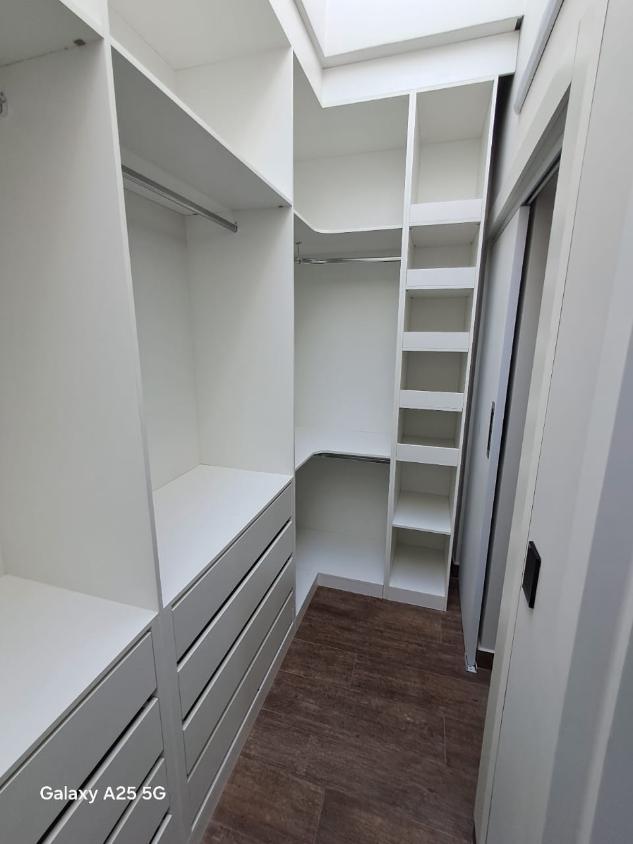 Casa de Condomínio à venda e aluguel com 4 quartos, 265m² - Foto 16