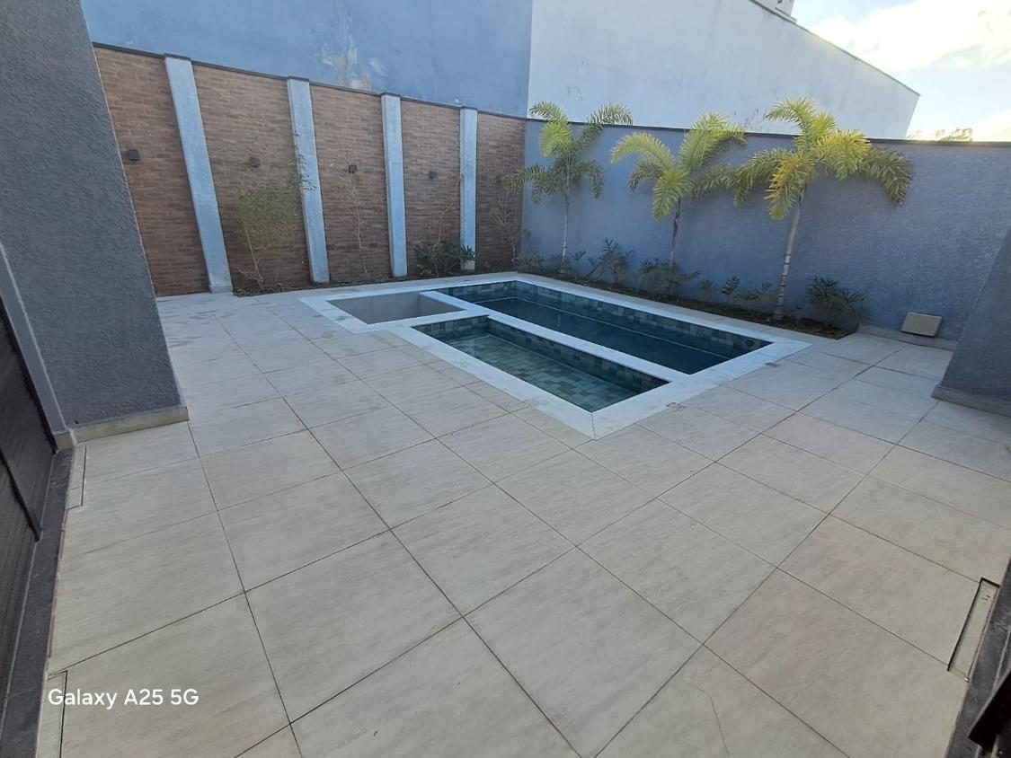 Casa de Condomínio à venda e aluguel com 4 quartos, 265m² - Foto 19