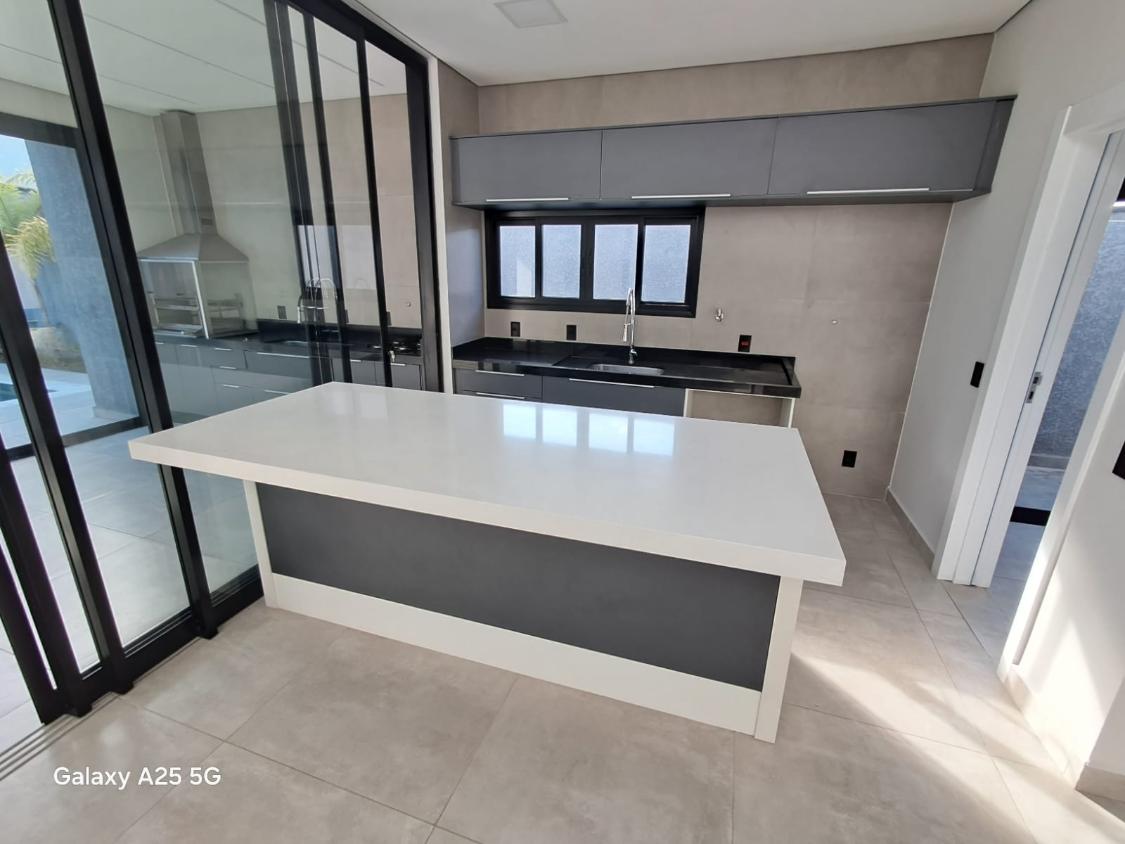 Casa de Condomínio à venda e aluguel com 4 quartos, 265m² - Foto 24