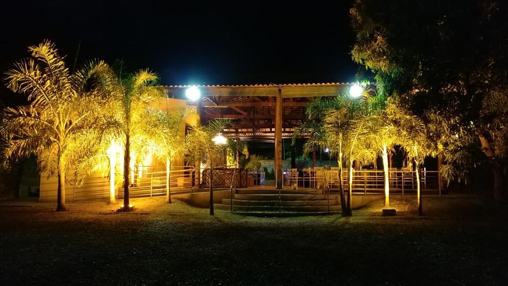 Chácara, 3 quartos, 2550 m² - Foto 3