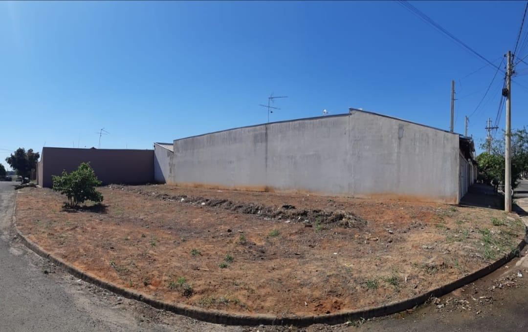 Terreno à venda, 247m² - Foto 1