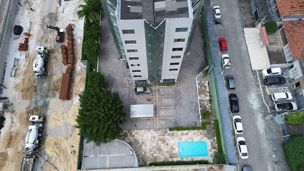Apartamento à venda com 2 quartos, 58m² - Foto 3