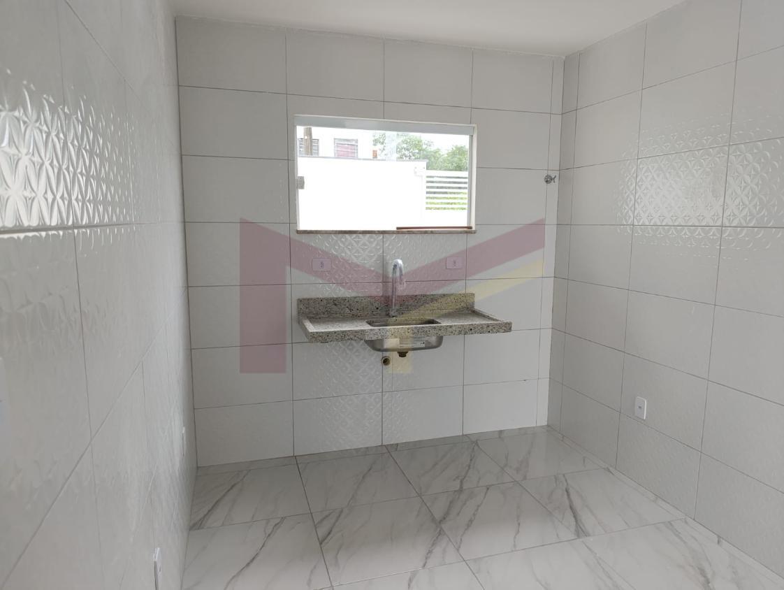 Casa à venda com 2 quartos, 69m² - Foto 5