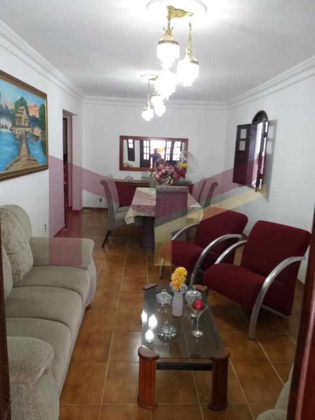 Casa à venda e aluguel com 3 quartos, 80m² - Foto 11
