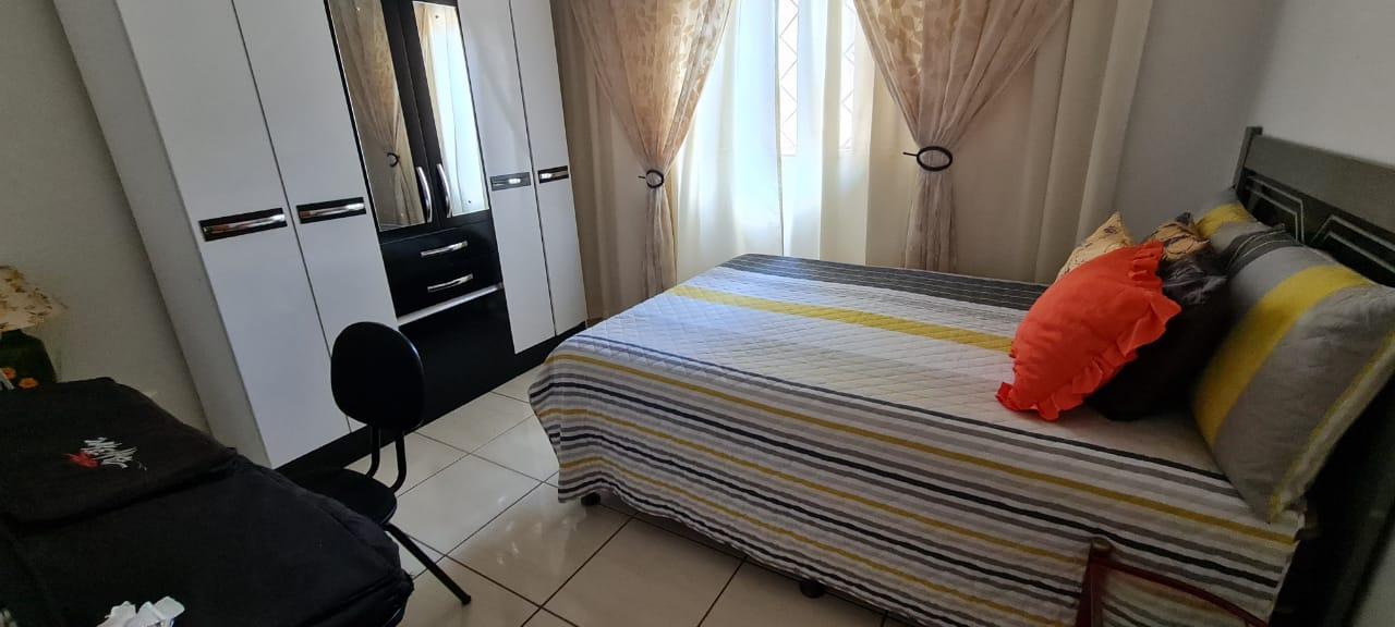 Casa à venda com 3 quartos, 158m² - Foto 14