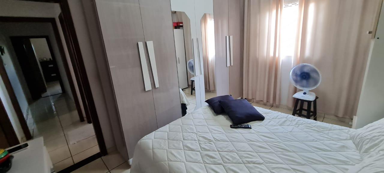 Casa à venda com 3 quartos, 158m² - Foto 15