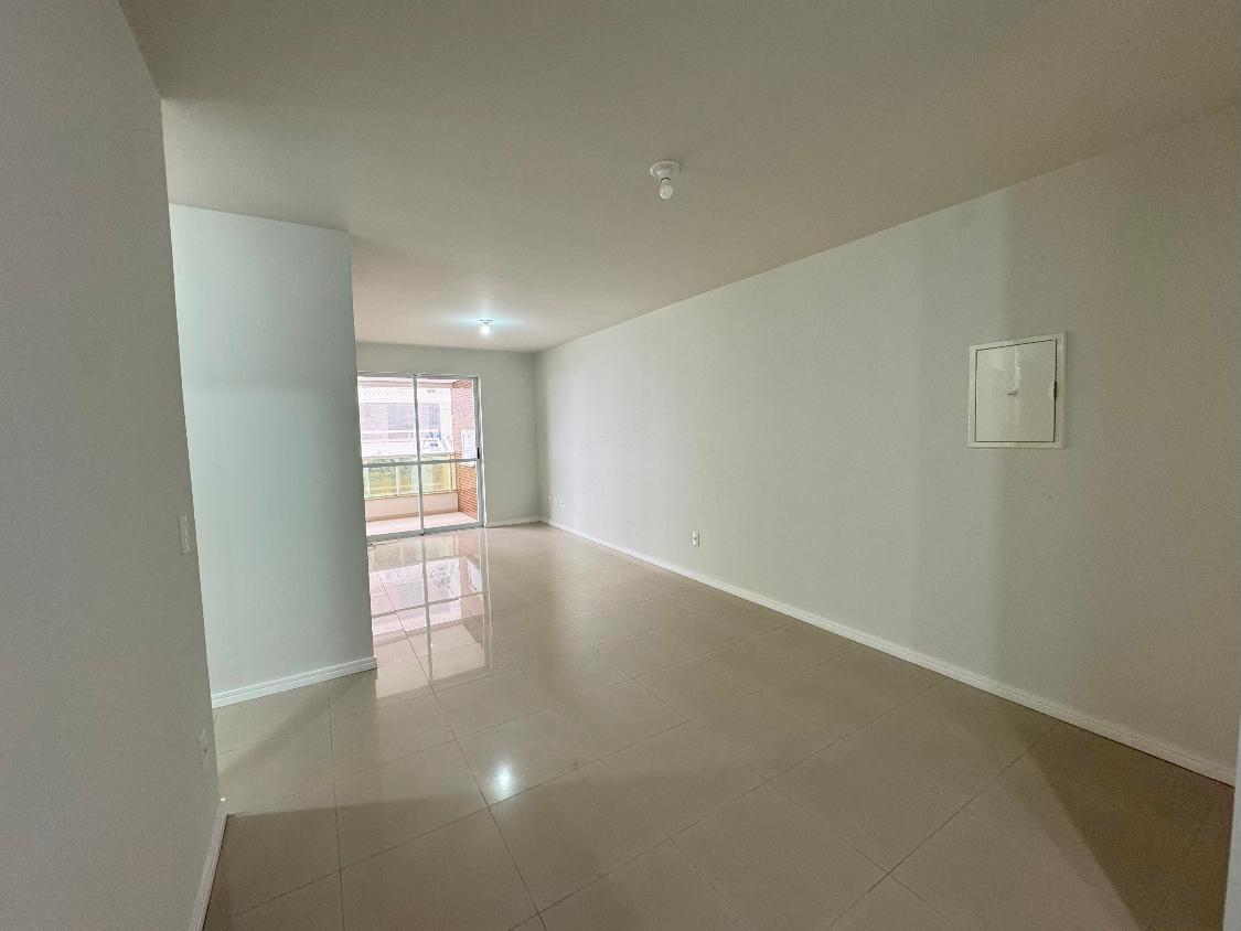 Apartamento para alugar com 2 quartos, 101m² - Foto 9