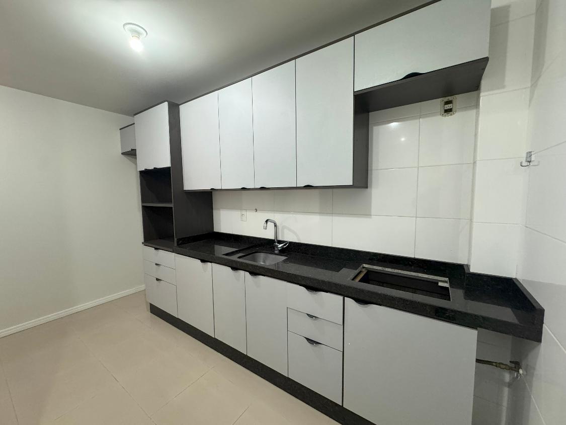Apartamento para alugar com 2 quartos, 101m² - Foto 8