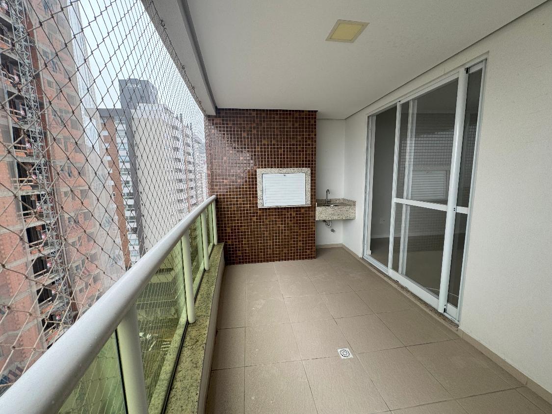 Apartamento para alugar com 2 quartos, 101m² - Foto 17