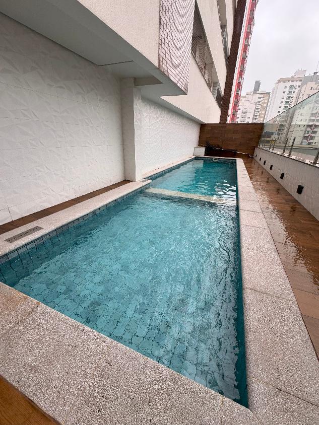 Apartamento para alugar com 2 quartos, 101m² - Foto 1
