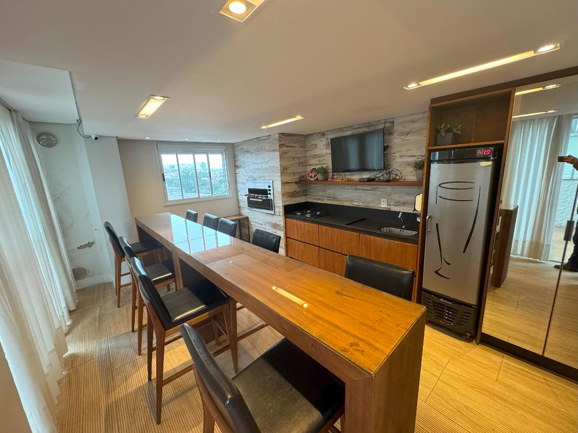 Apartamento para alugar com 2 quartos, 101m² - Foto 2