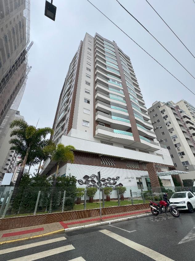 Apartamento para alugar com 2 quartos, 101m² - Foto 21