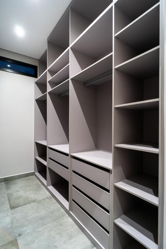 Casa de Condomínio à venda com 3 quartos, 212m² - Foto 25