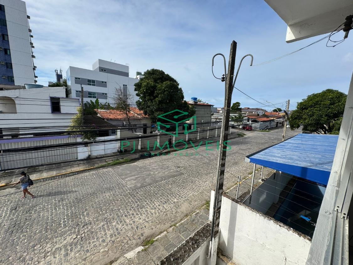 Casa para alugar com 3 quartos, 80m² - Foto 2