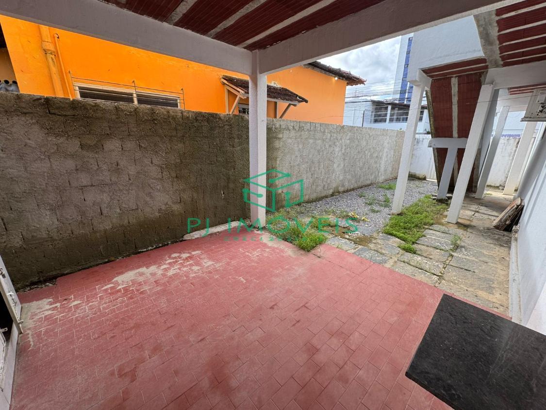 Casa para alugar com 3 quartos, 80m² - Foto 11