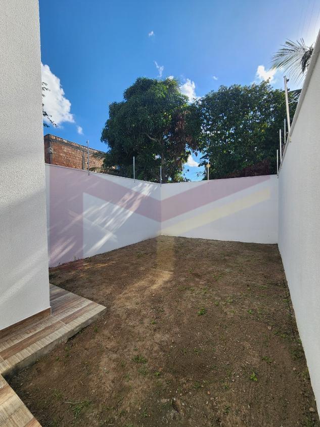 Casa à venda com 2 quartos, 65m² - Foto 6